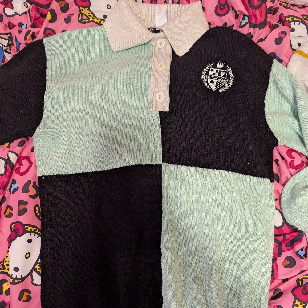 Divided H&M Green and Black Jumper
